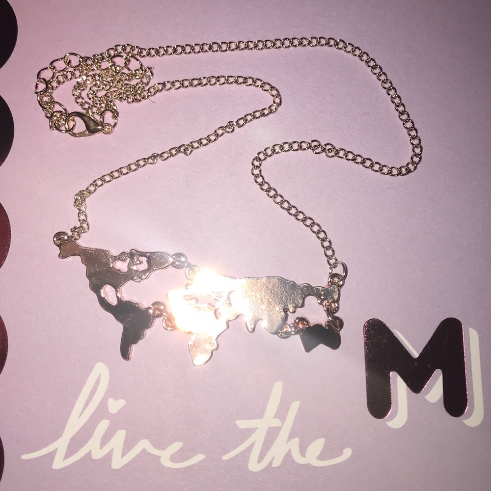 LAST CHANCE Travel World Map Golden Cable Chain - Picture 2 of 4